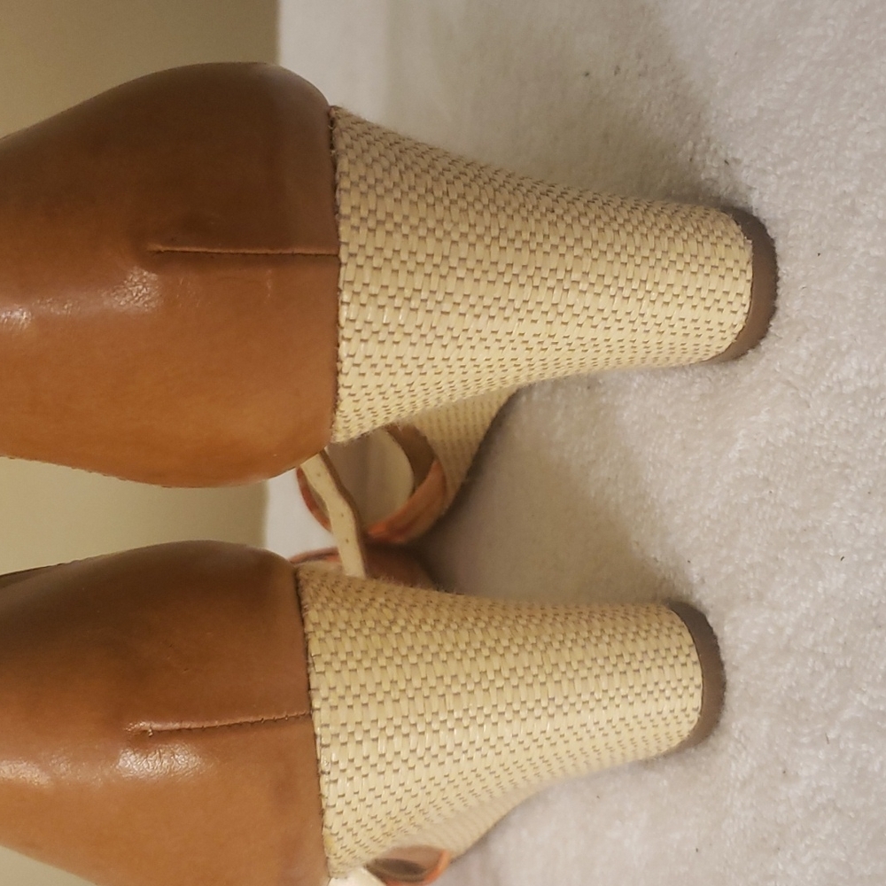 UNISA Sandals - Picture 3 of 8